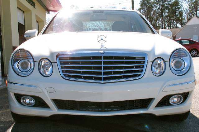 Mercedes-Benz E Class 2007 photo 1