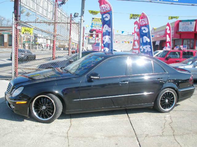 Mercedes-Benz E Class 2007 photo 2