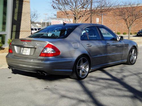 Mercedes-Benz E Class 2007 photo 2