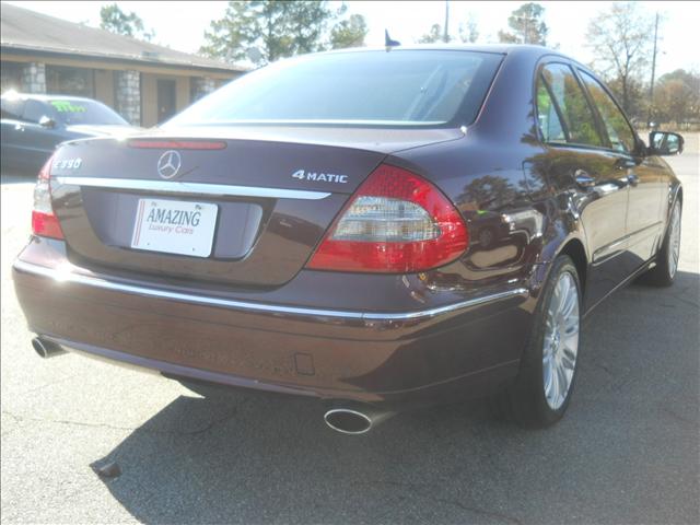 Mercedes-Benz E Class 2007 photo 4