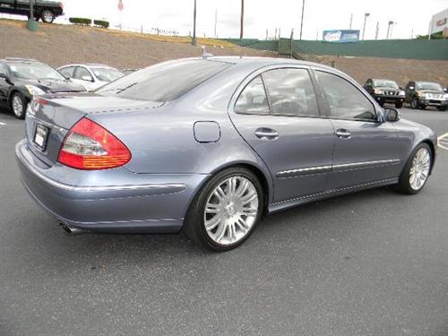 Mercedes-Benz E Class 2007 photo 2