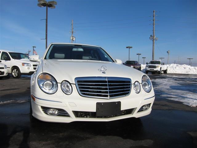 Mercedes-Benz E Class 2007 photo 2