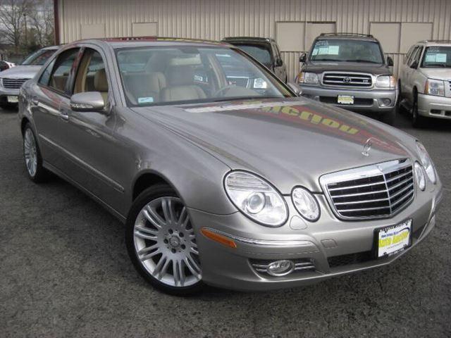 Mercedes-Benz E Class 2008 photo 2