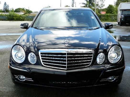 Mercedes-Benz E Class 2008 photo 2