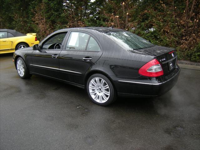 Mercedes-Benz E Class 2008 photo 2