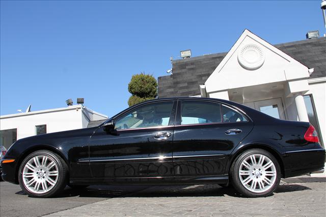 Mercedes-Benz E Class 2008 photo 4