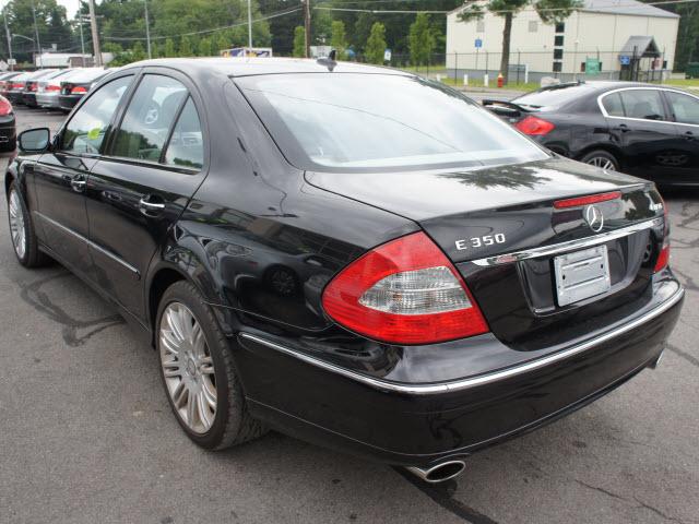 Mercedes-Benz E Class 2008 photo 3