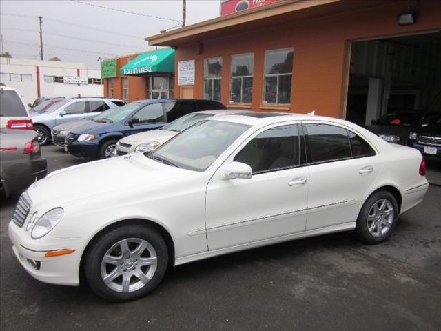 Mercedes-Benz E Class 4dr Man SE Sedan