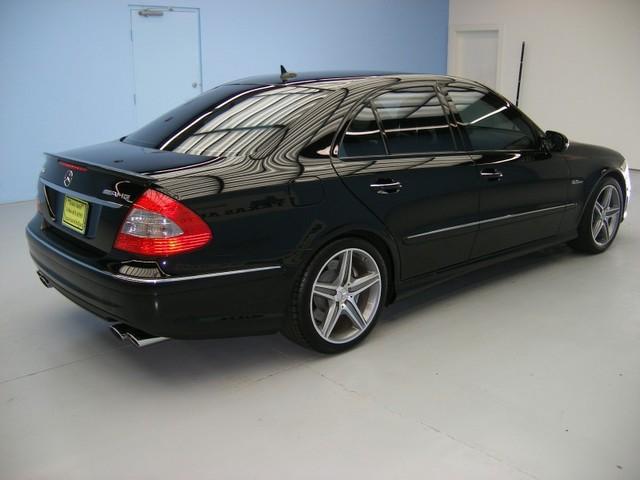 Mercedes-Benz E Class 2008 photo 3