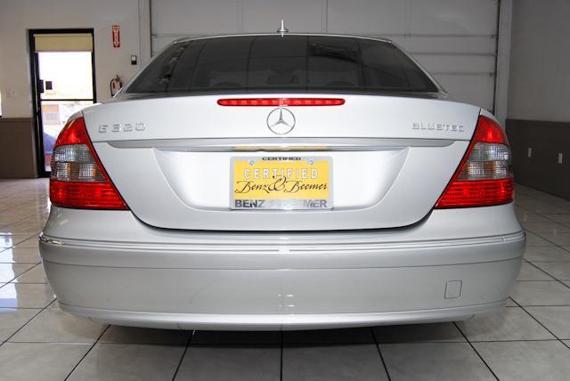 Mercedes-Benz E Class 2008 photo 4
