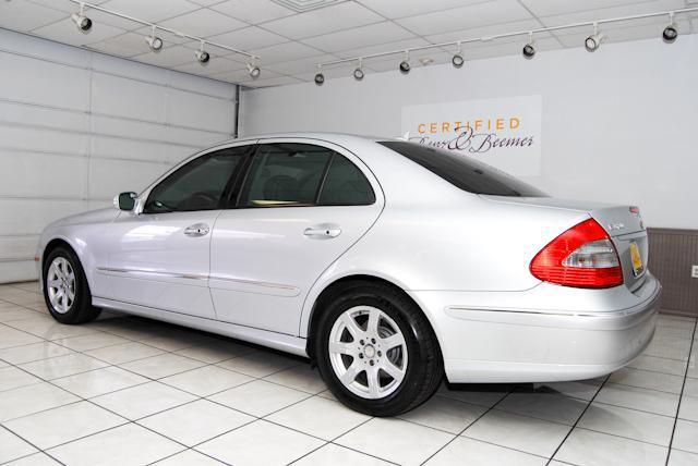 Mercedes-Benz E Class 2008 photo 5