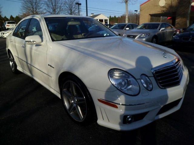 Mercedes-Benz E Class 2008 photo 2