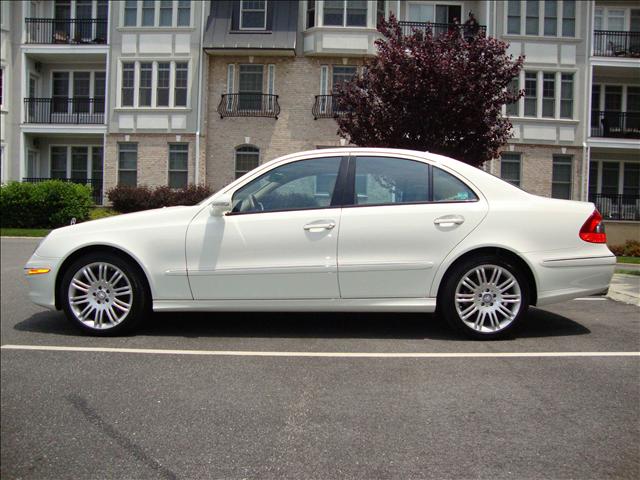 Mercedes-Benz E Class 2008 photo 1