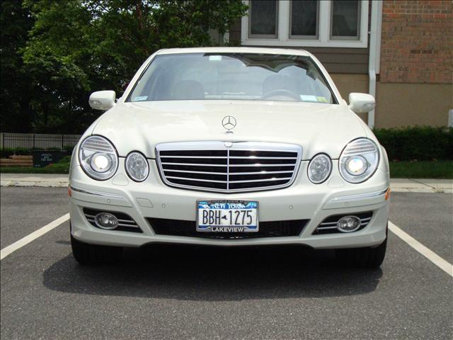 Mercedes-Benz E Class 2008 photo 2