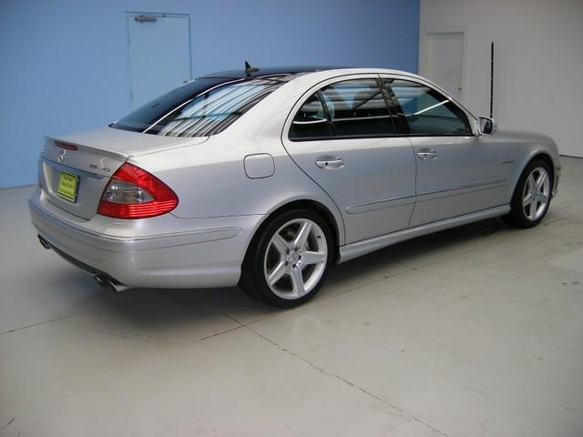 Mercedes-Benz E Class 2008 photo 2
