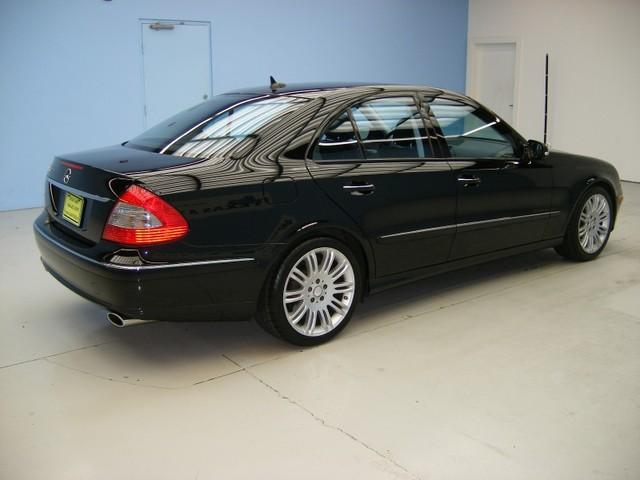Mercedes-Benz E Class 2008 photo 2