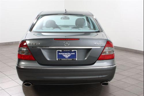 Mercedes-Benz E Class 2009 photo 1