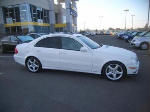 Mercedes-Benz E Class 2009 photo 1