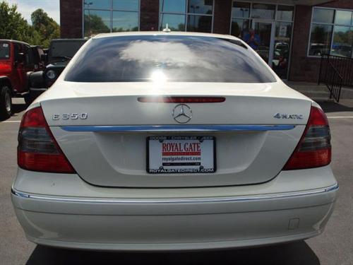 Mercedes-Benz E Class 2009 photo 2