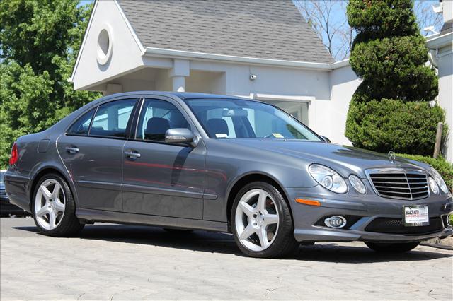 Mercedes-Benz E Class 2009 photo 2