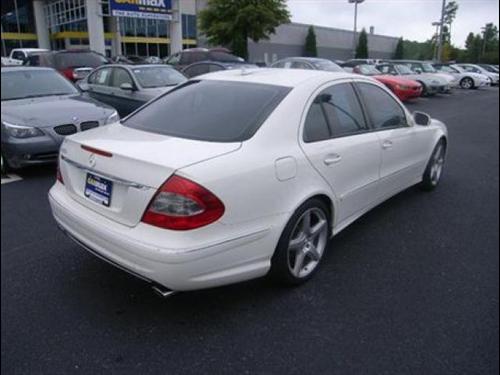 Mercedes-Benz E Class 2009 photo 1