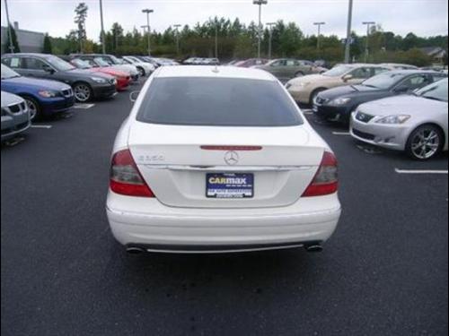 Mercedes-Benz E Class 2009 photo 2