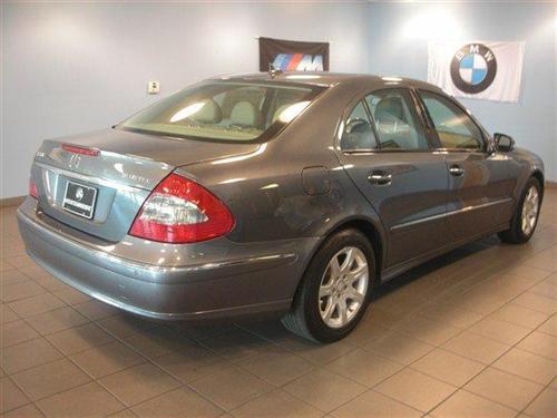 Mercedes-Benz E Class 2009 photo 1