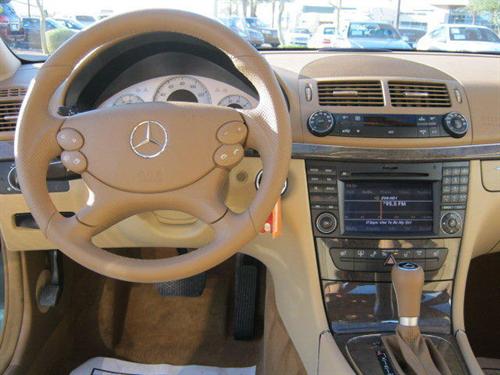 Mercedes-Benz E Class 2009 photo 3