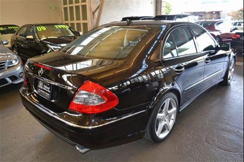 Mercedes-Benz E Class 2009 photo 4
