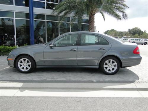 Mercedes-Benz E Class 2009 photo 1