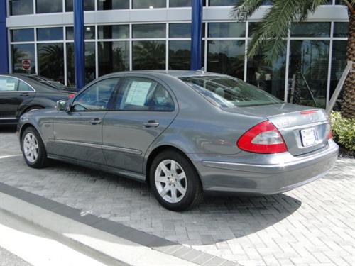 Mercedes-Benz E Class 2009 photo 2