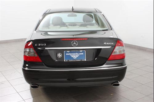 Mercedes-Benz E Class 2009 photo 2