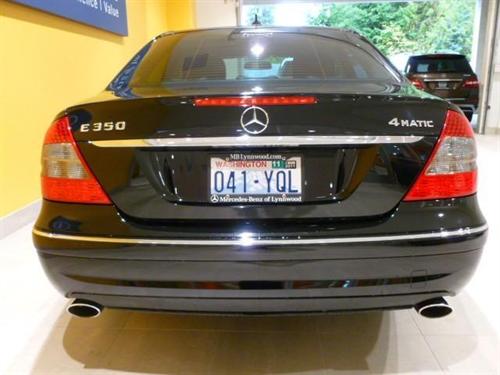 Mercedes-Benz E Class 2009 photo 2
