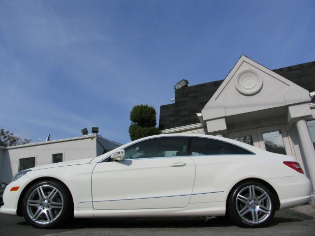 Mercedes-Benz E Class 2010 photo 2