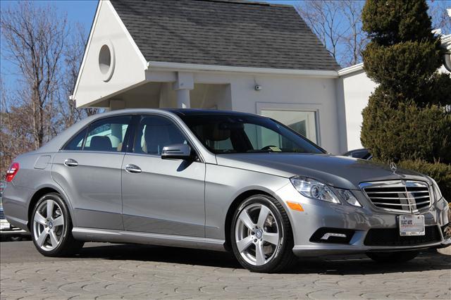 Mercedes-Benz E Class 2010 photo 2