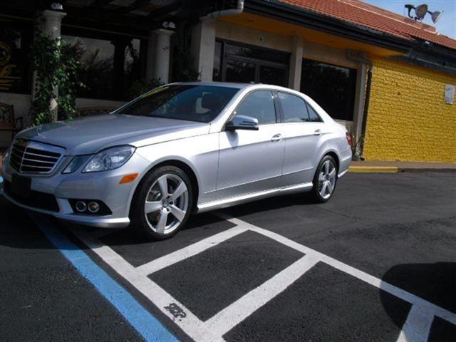 Mercedes-Benz E Class 2010 photo 3