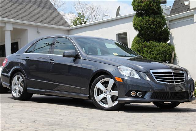 Mercedes-Benz E Class 2010 photo 1