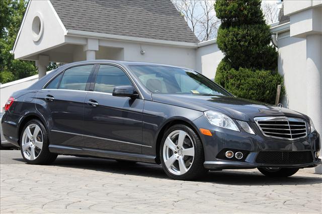 Mercedes-Benz E Class 2010 photo 2