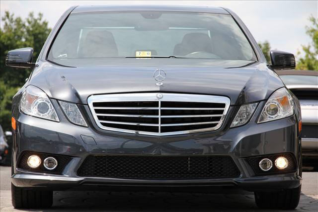 Mercedes-Benz E Class 2010 photo 3