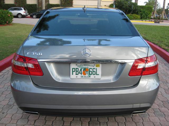 Mercedes-Benz E Class 2010 photo 4