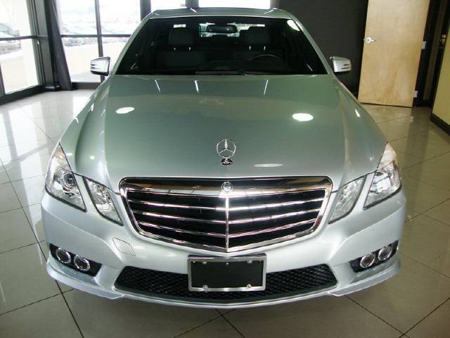 Mercedes-Benz E Class 2010 photo 1
