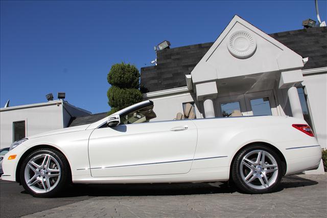 Mercedes-Benz E Class 2011 photo 4