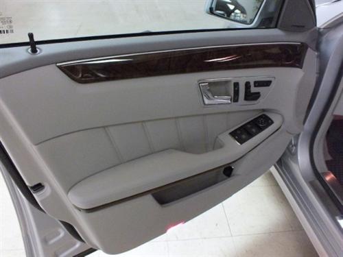 Mercedes-Benz E Class 2011 photo 4