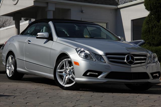 Mercedes-Benz E Class 2011 photo 1