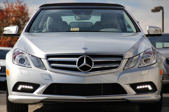Mercedes-Benz E Class 2011 photo 3
