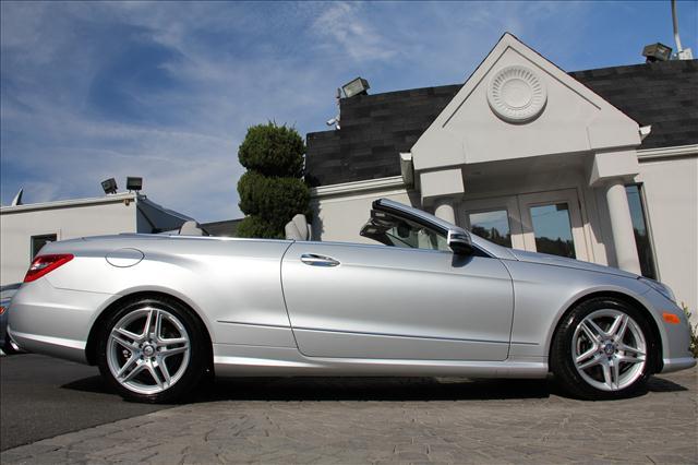 Mercedes-Benz E Class 2011 photo 5