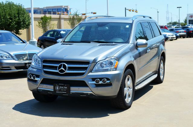 Mercedes-Benz GL-Class 2010 photo 1
