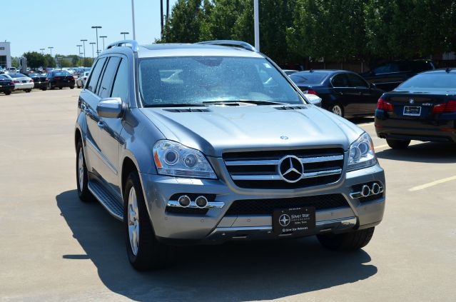 Mercedes-Benz GL-Class 2010 photo 2