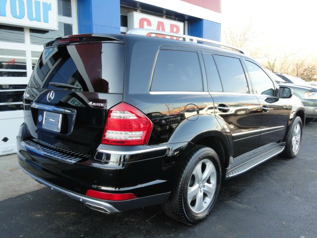 Mercedes-Benz GL-Class 2010 photo 3