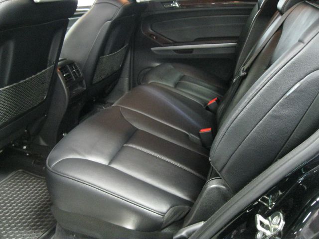 Mercedes-Benz GL-Class 2012 photo 11